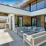 Seaside Oasis 펜션 *